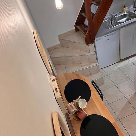 Duplex Hypercentre Au Calme Avec Parking * Фонтенбло